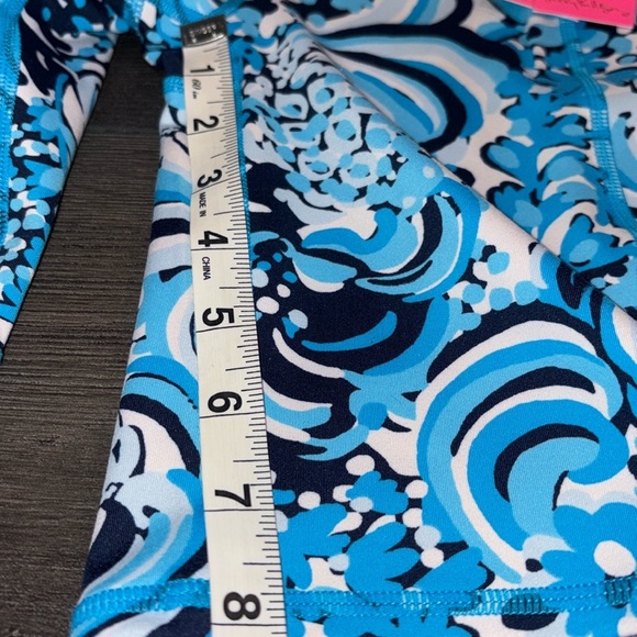 Lilly Pulitzer NEW South Beach High Rise Short Size Small Resort White Mermazing - Picture 14 of 14